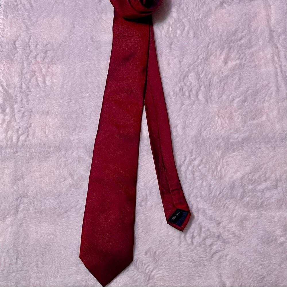 Mares Elite Burgundy Silk Tie – Italian Craftsmanship